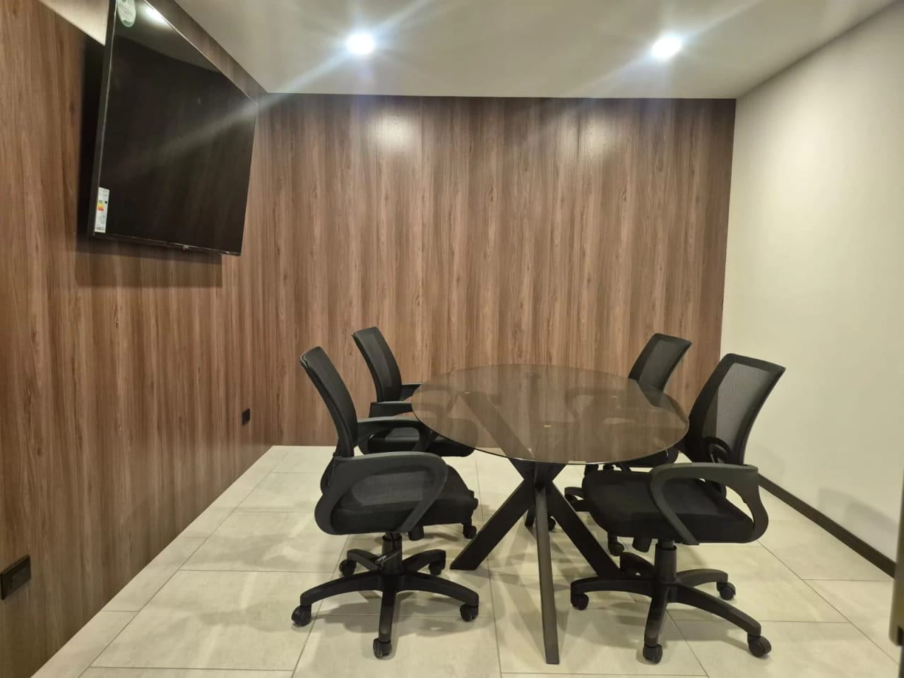 Apartamento en Renta, BIKO Zona 10 — foto 9 de 12